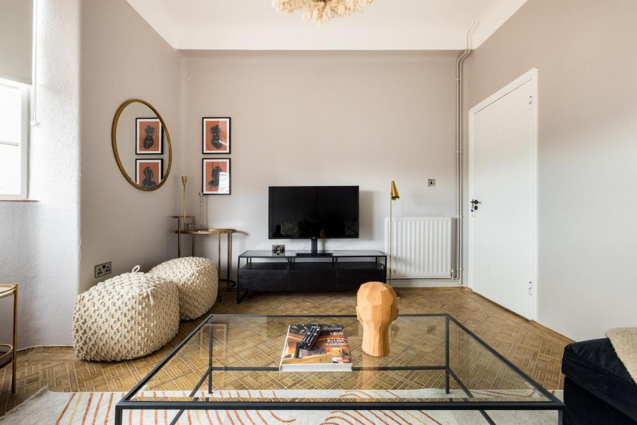 Appartamento The West End Penthouse - 4Bdr With Views Londra Esterno foto