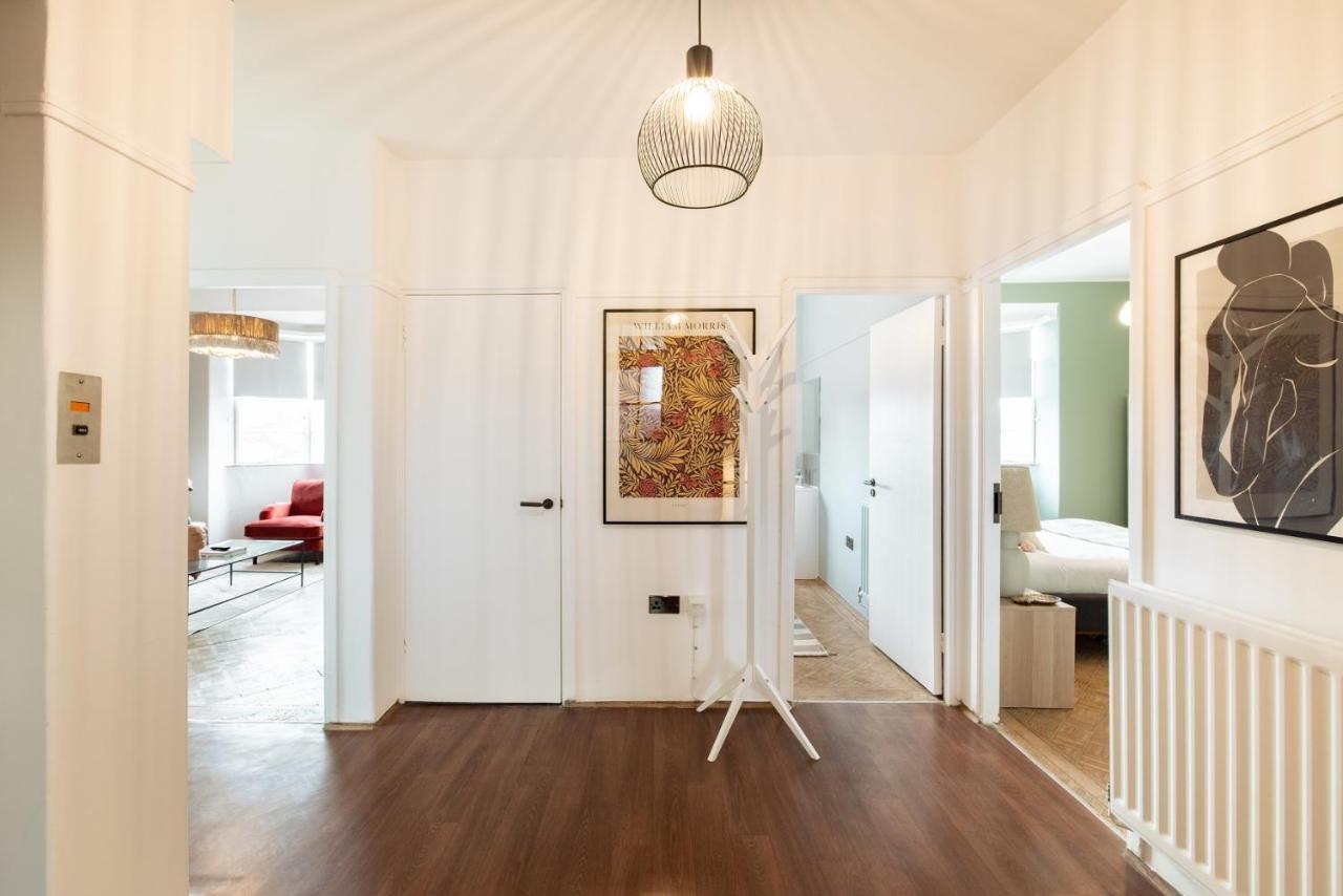Appartamento The West End Penthouse - 4Bdr With Views Londra Esterno foto