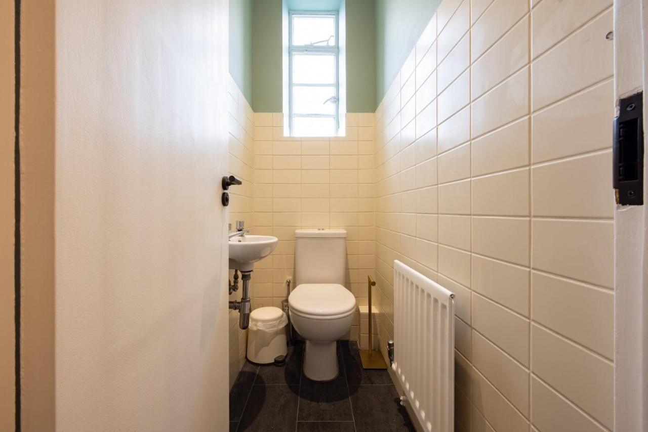 Appartamento The West End Penthouse - 4Bdr With Views Londra Esterno foto